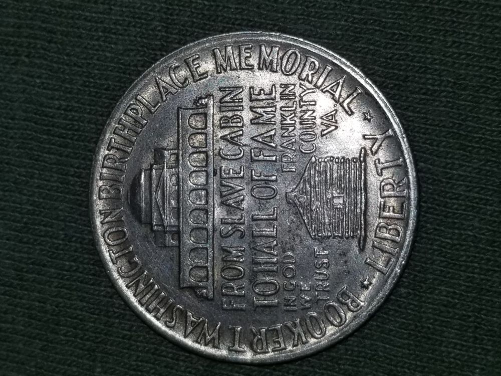 1946-50c-Bookertwashington-Reverse.-Is-This-Extra-Material-Or-Possible-Diec
