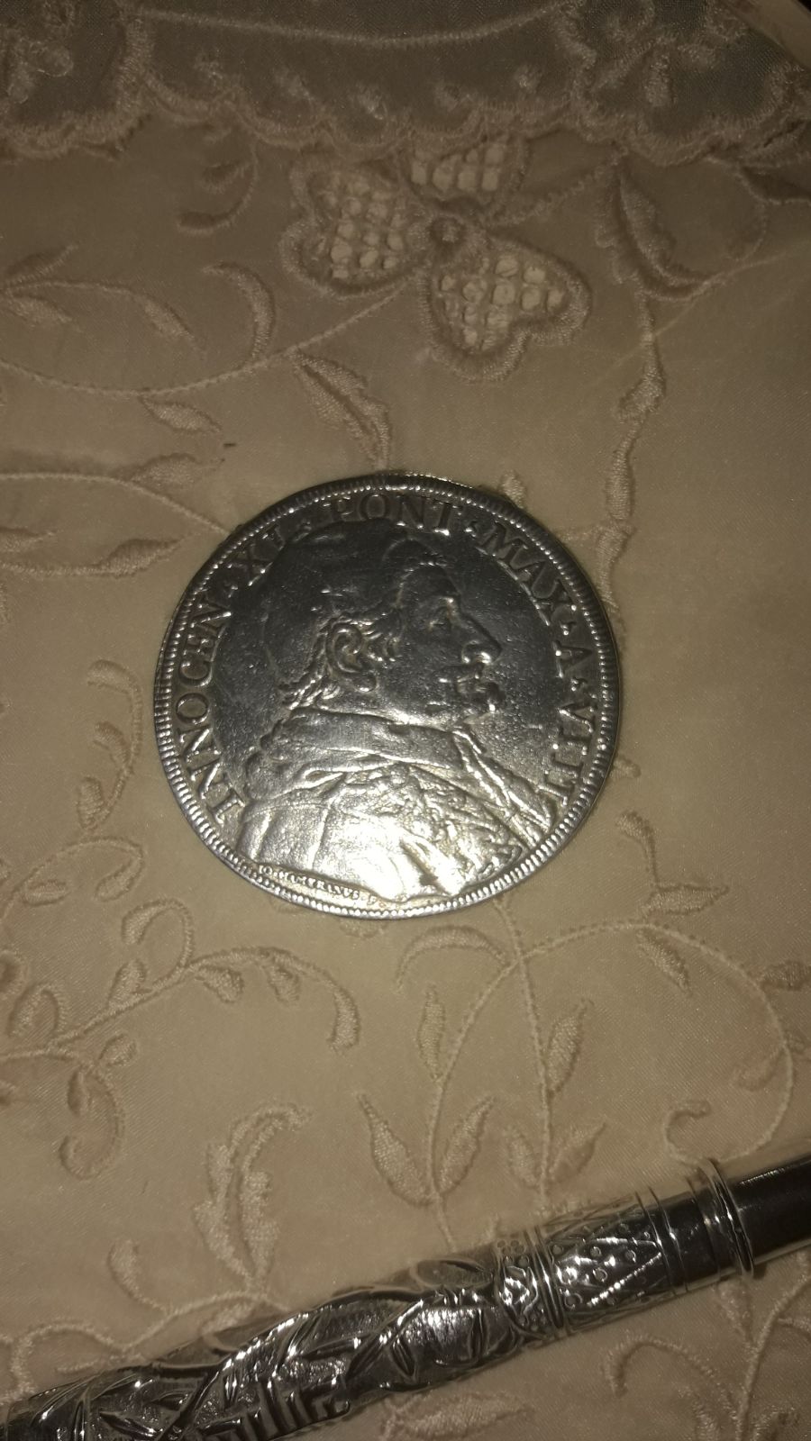 Zurich-40-Batzen-1813-&-Papal-Medal-1684