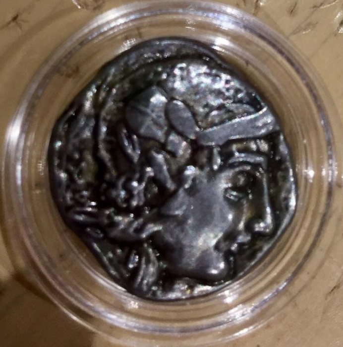 Re:--Can-Anyone-Identify-This-Please?