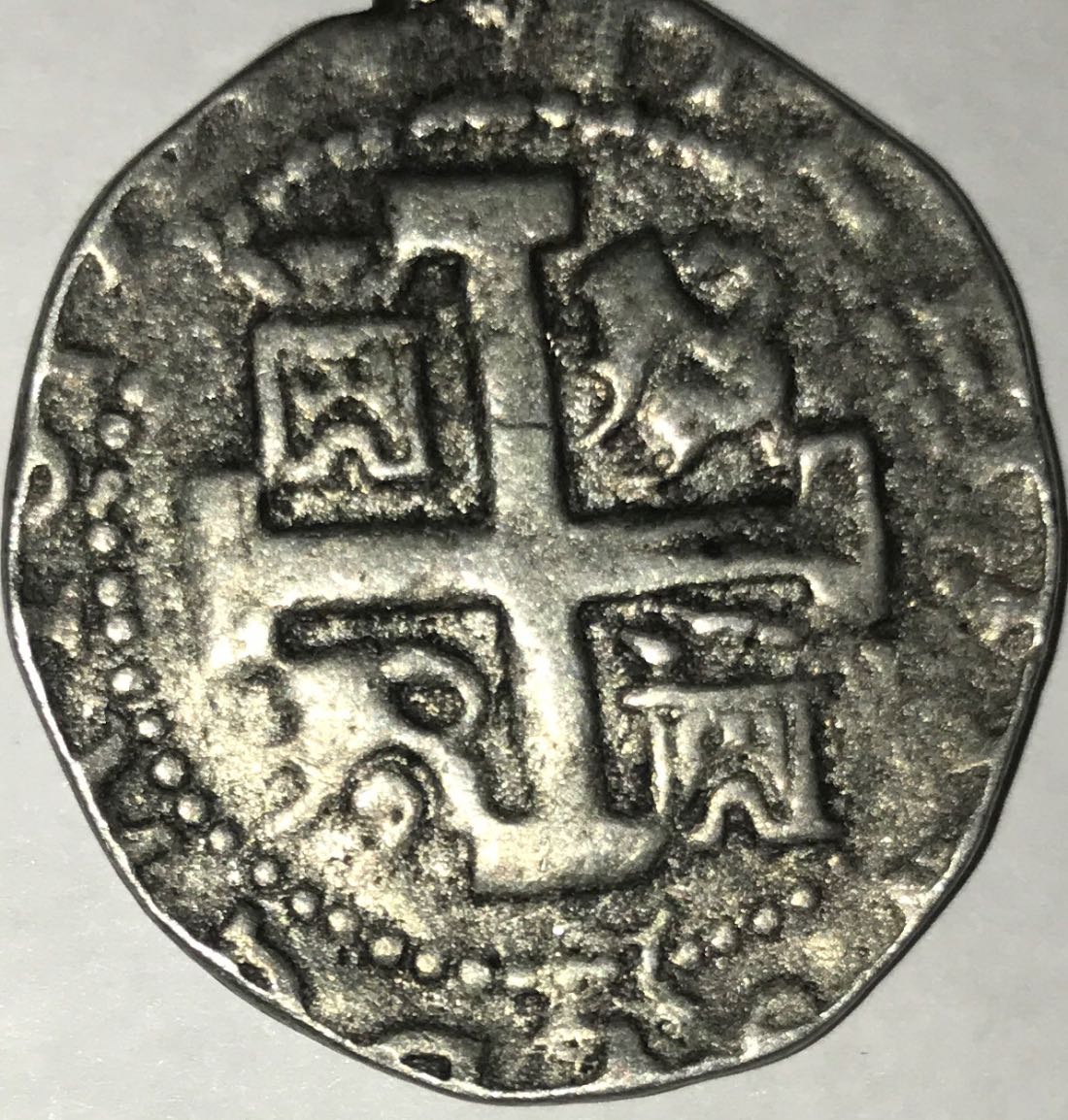 8-Escudos-1700-46---Felipe-V	spain-Possibly?