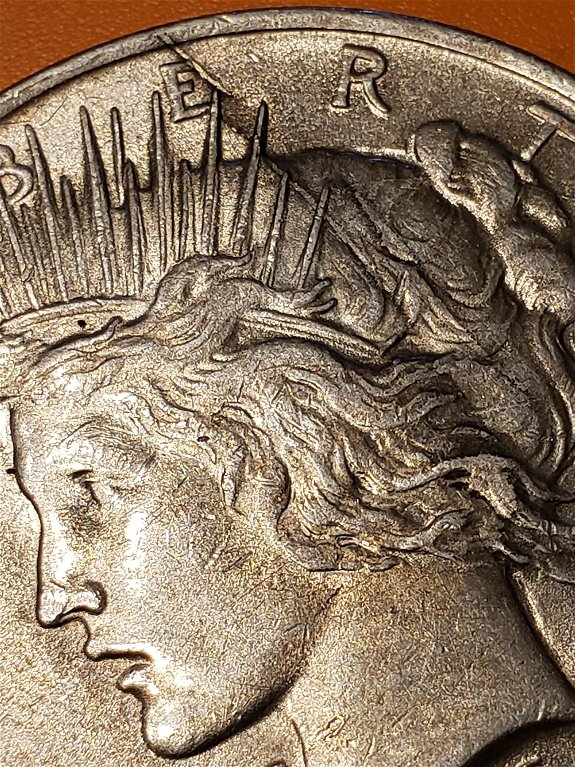 Cracked-Die-On-1922-Peace-Dollar