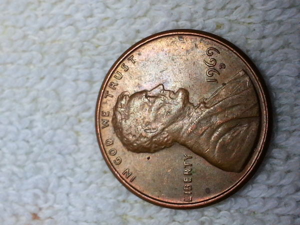 Help-Identifying-Mark-On-A-1969-D-Lincoln-Cent.