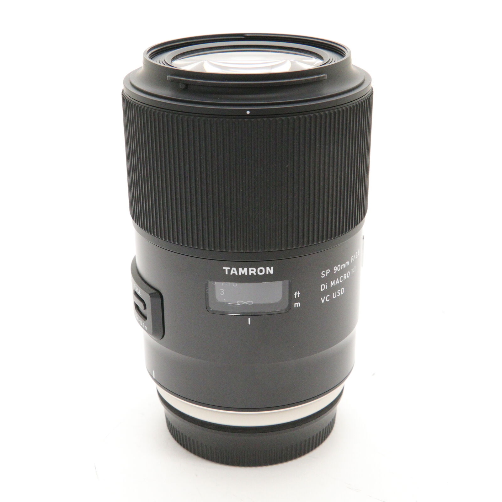 Looking-For-A-Macros-Lens.