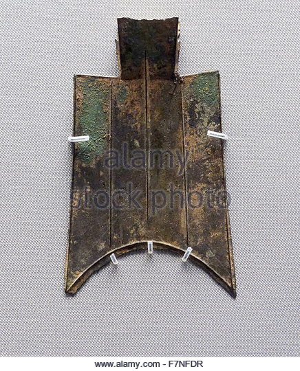 Ancient-Chinese-Hollow-Handle-Spades