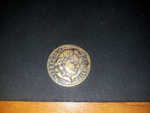 Help-ID-Coin-L.vitellivs