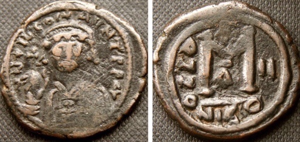 Confusing-Tiberius-II-Constantine-Follis---Help-Please.