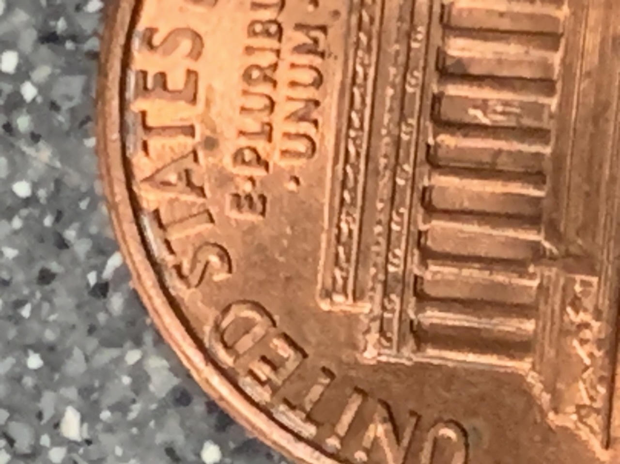 1989-Penny-Scars-Around-Letters-And-Mint-Mark