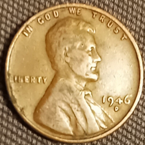 1946-D-Wheat-Penny.is-It-Normal?