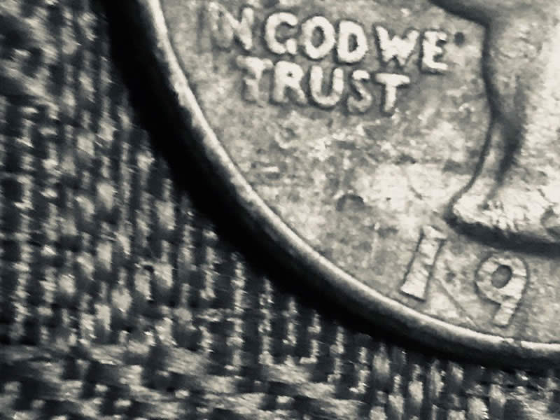 1983-D-Washington-Quarter.-Strange-Coin