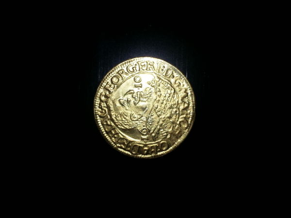 Can-Someone-Identifiy-This-Coin?