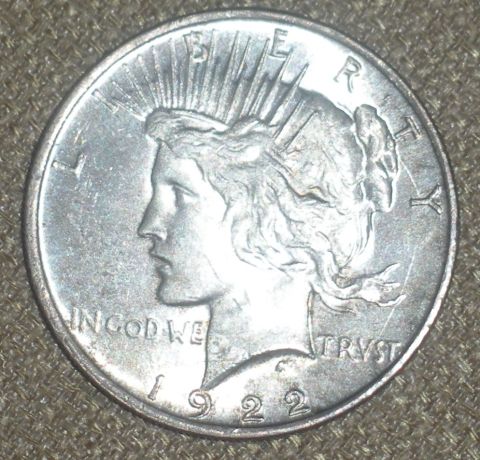 1922-P-Peace-Dollar-In-Need-Of-Tlc
