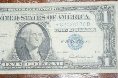 Silver-Certs-And-2-Dollar-Bills
