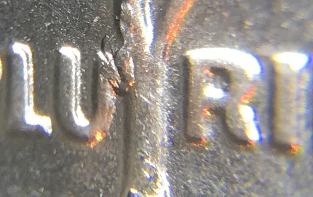 2016-P-Dime-With-Large-Die-Chips-And-Die-Crack-In-Hair!