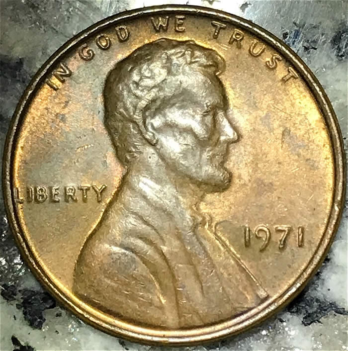 1971-P-LMC-With-A-Lot-Of-Micro-Die-Chips.-Symptoms-Of-VLDS?