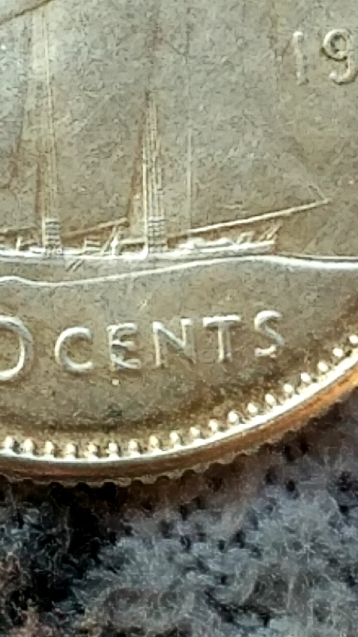 1959-Silver-Dime,-Possible-Or-Error-Or-PMD-On-E-In-Cents