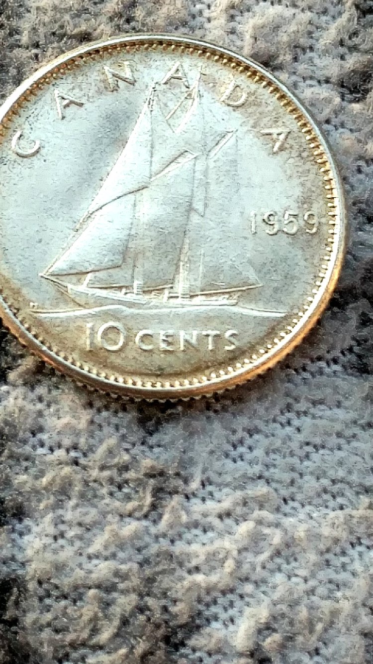 1959-Silver-Dime,-Possible-Or-Error-Or-PMD-On-E-In-Cents