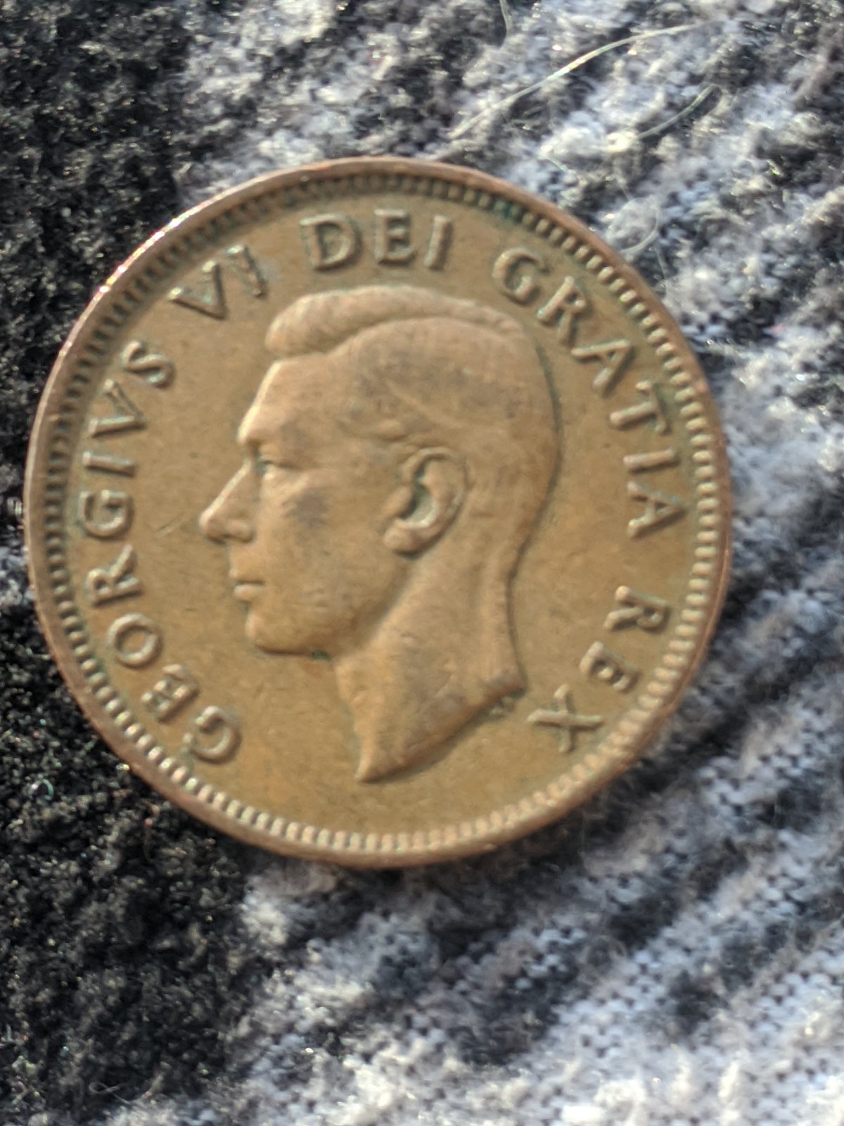 Can-You-Tell-From-These-Pictures-If-This-Is-1949-A-To-Denticle-Penny?