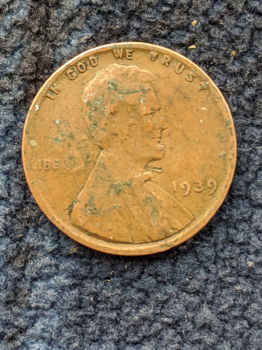 1939-Cent-Struck-Through-Grease-Or-Just-Damage?