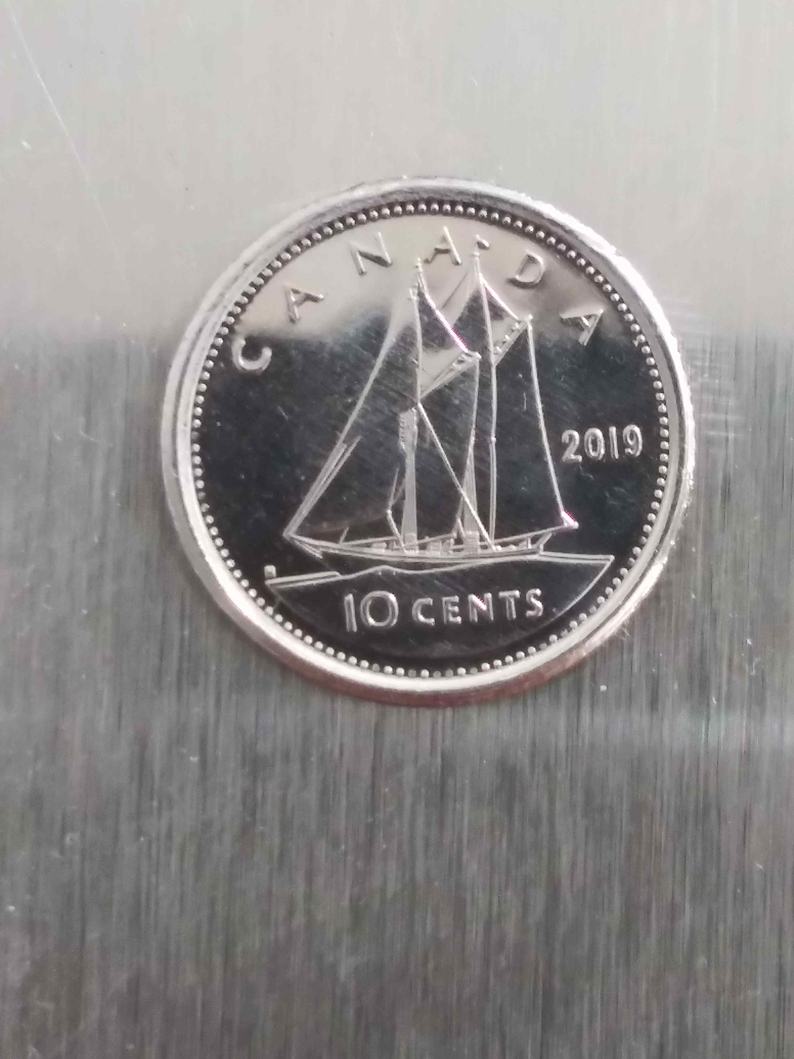 2019-10-Cent-With-Internal-Die-Cracks?