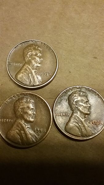 Lincoln-Wheat-Pennies,-See-Anything-Interesting?