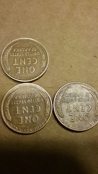 Lincoln-Wheat-Pennies,-See-Anything-Interesting?