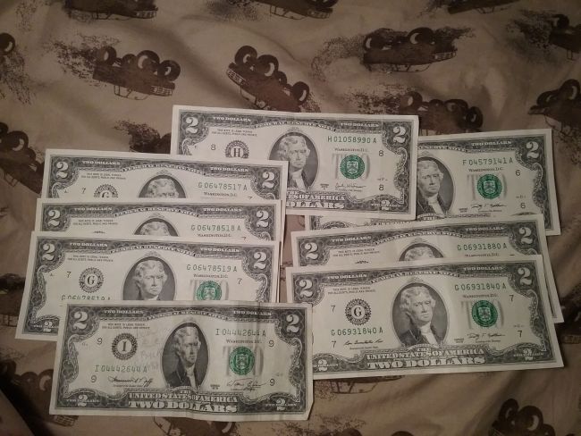 2-Dollar-Bills