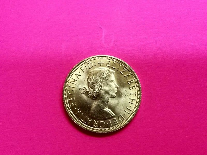 Assistance-Requested:--1958-British-Gold-Sovereign---Real-Or-Not?