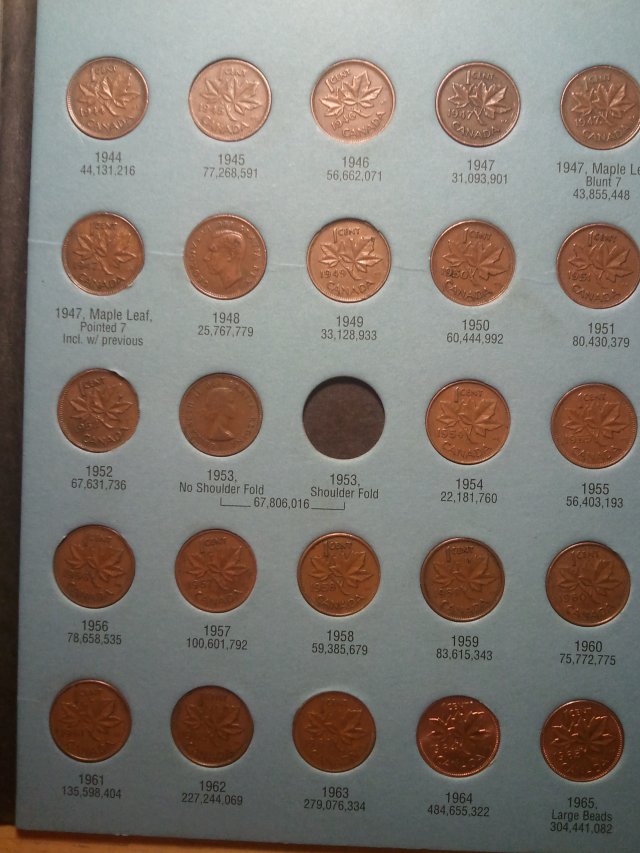 Found-All-These-Canadian-Pennies-In-US-Penny-Boxes