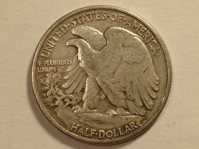 1946-Walking-Liberty-DDR-801