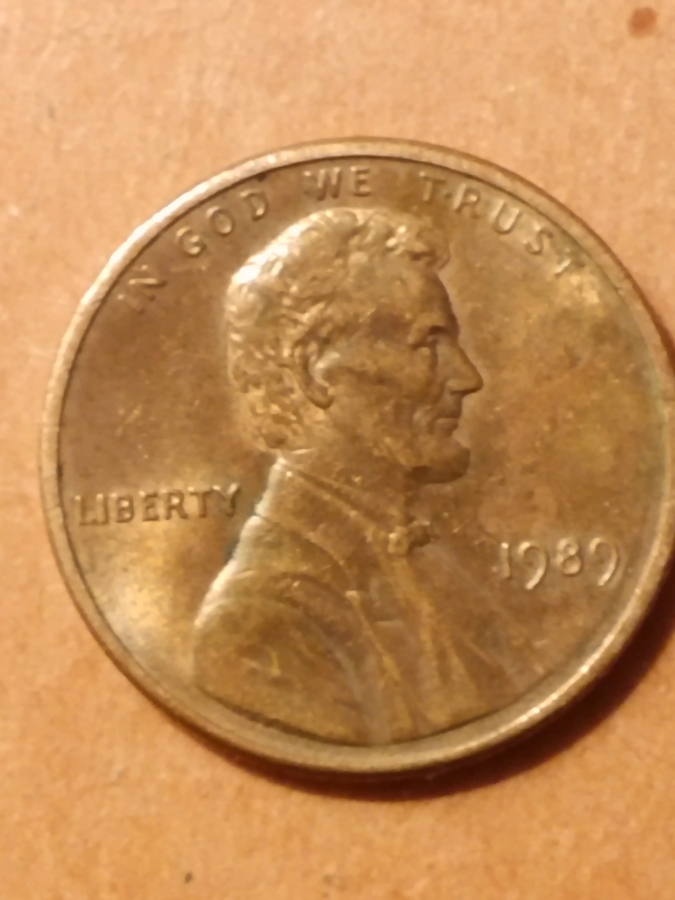 1989-Penny-Dbling-On-United-And-Looks-Like-A-Hole-Melted-In-It?