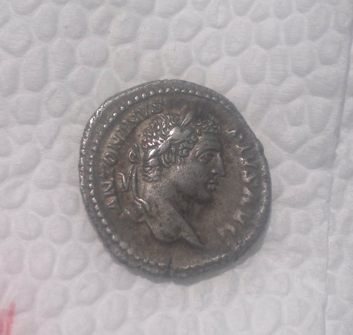 Need-Help-What-Coin-Is-This-And-Its-Value