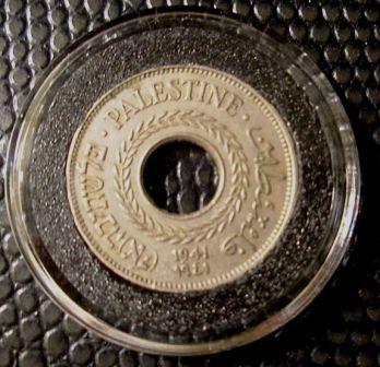 List-Of-Coins-With-A-Hole