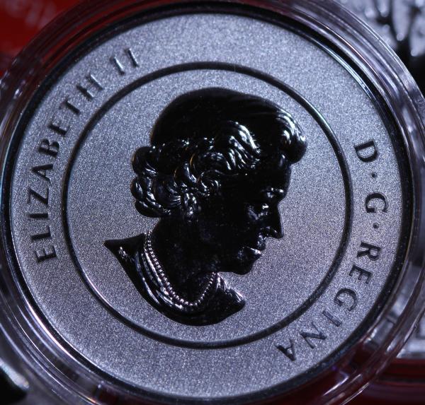 $20-For-$20-Reindeer-Silver-Coin-Canada