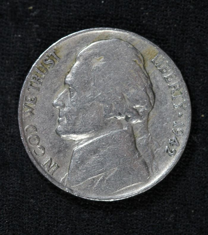Northern-Mariana-25cents-&-1942-5cents-Coins-In-My-Change