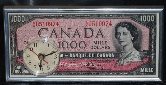 New-$1000-Desk-Clock