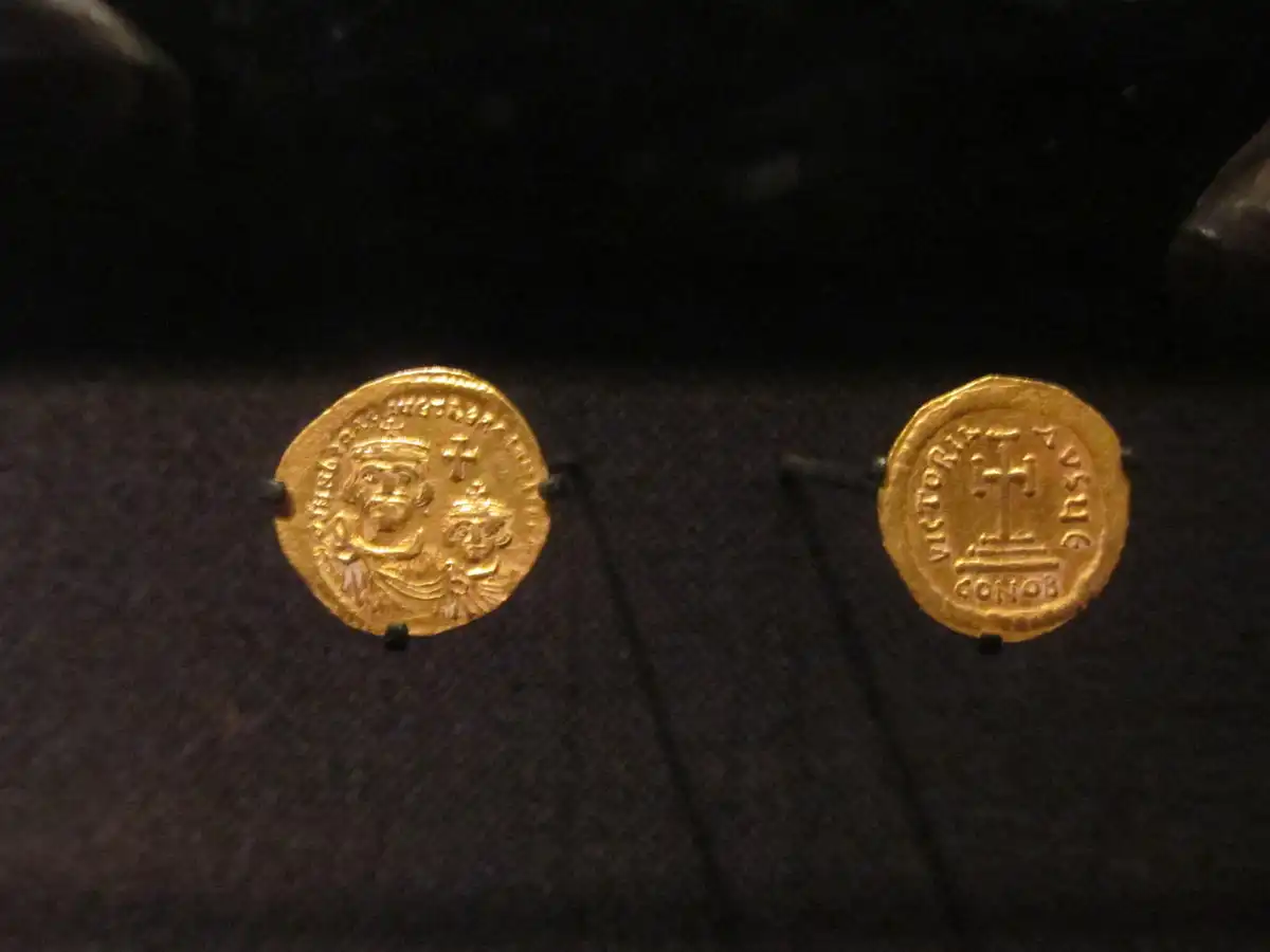 A-Compendium-Of-Numismatic-Displays-In-Museums-Around-The-World-Evergreen