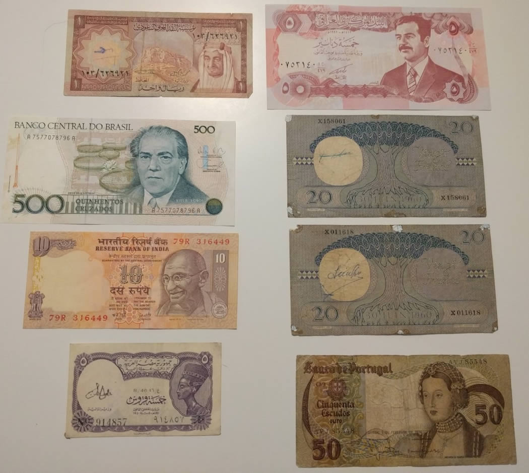 Collection-Of-Banknotes-That-Parent-Left-Me-With