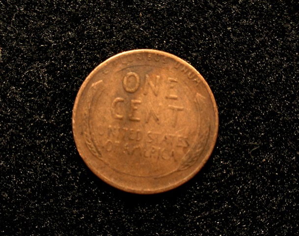 1944-Wheat-Penny-Looks-Like-It-Has-Dime-Features