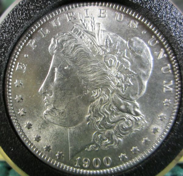 New-Camera-And-Coin-For-Grading---1900-S-Morgan-Dollar