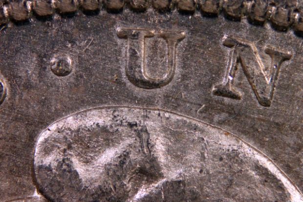 Dedicated-Macro-Lens-On-Bellows?