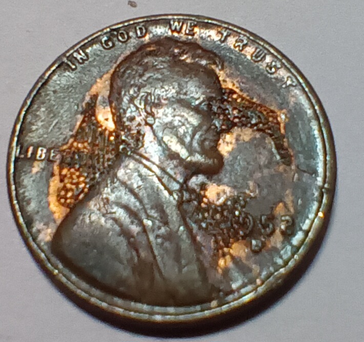 Lincoln-Penny-1952-D-With-Unknown-Issue-Weird