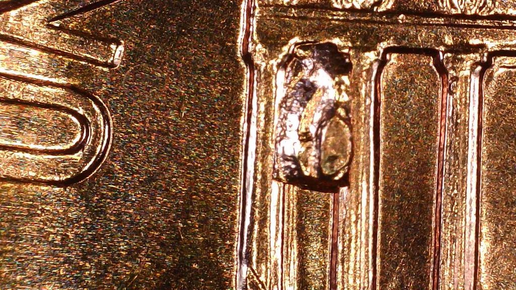 2007-P-With-An-Unusual-Die-Chip