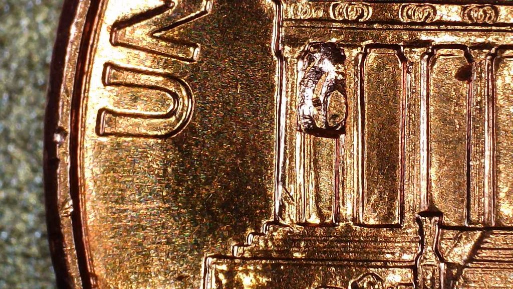 2007-P-With-An-Unusual-Die-Chip
