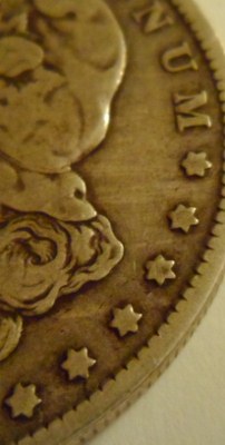 1890-O-Obverse-Bands?