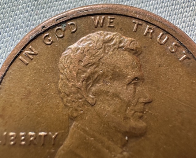 1983-Lincoln-Cent-Die-Crack-And-Off-Center?