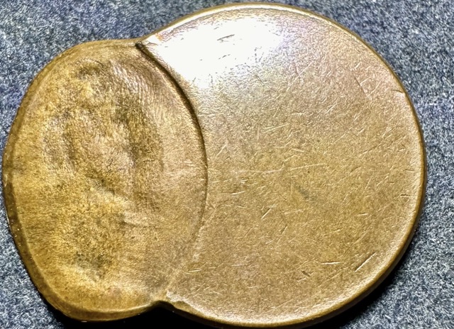 1976-Lincoln-Cent-Off-Center+PMD?