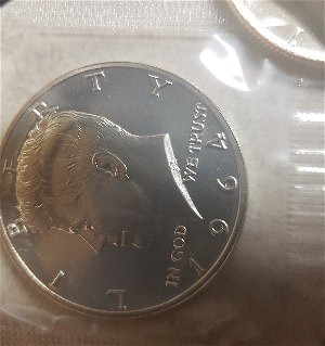 1964-Kennedy-Half-Dollar-Missing-Bottom-Of-I-Accented-Hair