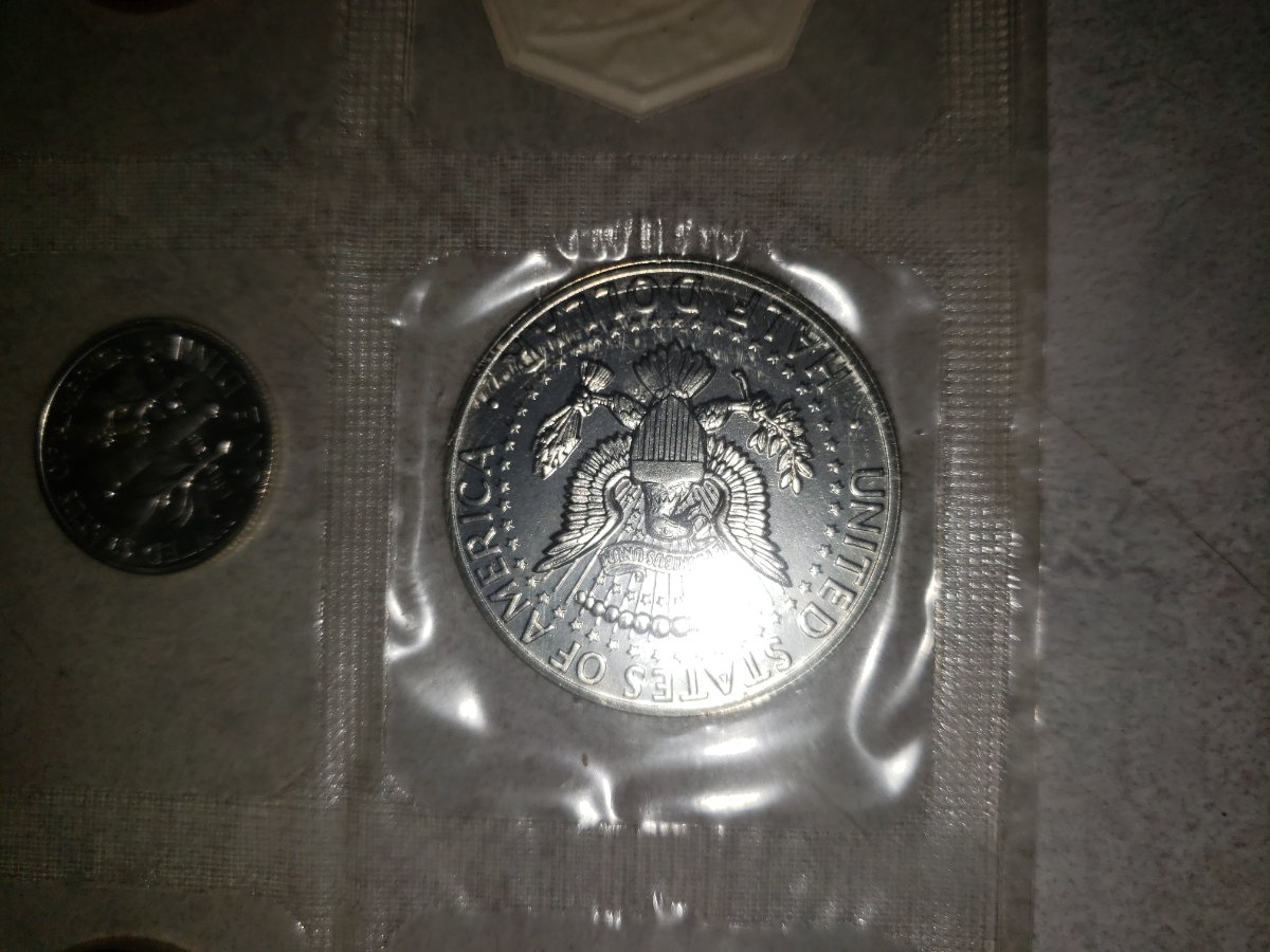 1964-Kennedy-Half-Dollar-Missing-Bottom-Of-I-Accented-Hair