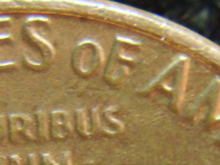 1983-Lincoln-Memorial-Cent-With-A-Dropped-Letter?