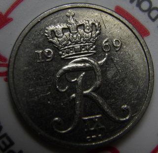 Aprox-30-Coins-Found-On-Transfer-Station-Floor.